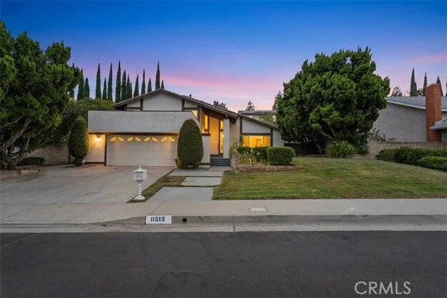 11513 Pala Mesa, Los Angeles