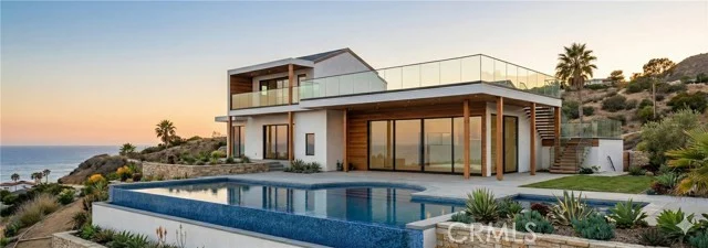 6771 Wandermere Road photo 2