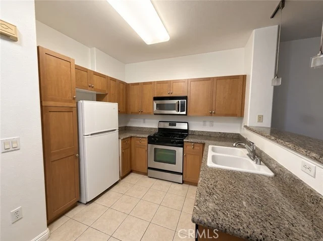 100 S Alameda Street #120 photo 3