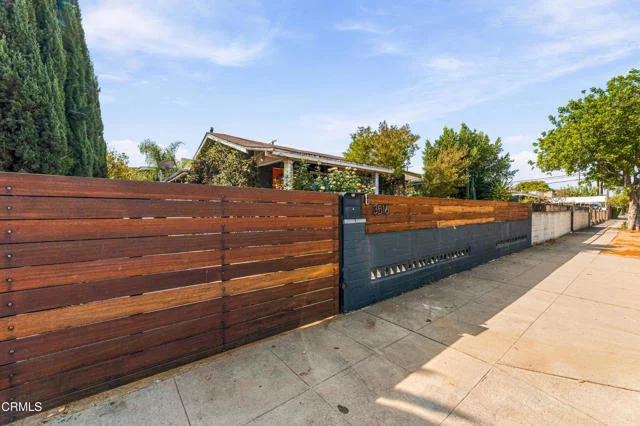 3516 Hunter Street, Los Angeles