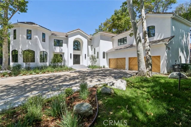 4261 TEMMA Court photo 2