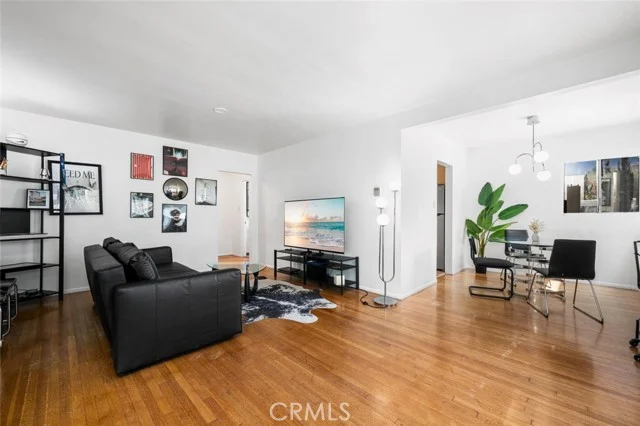 438 Cedar #7, Long Beach