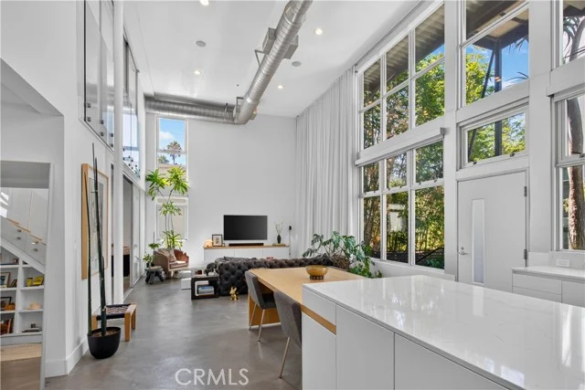 1037 N Laurel Avenue #1, West Hollywood