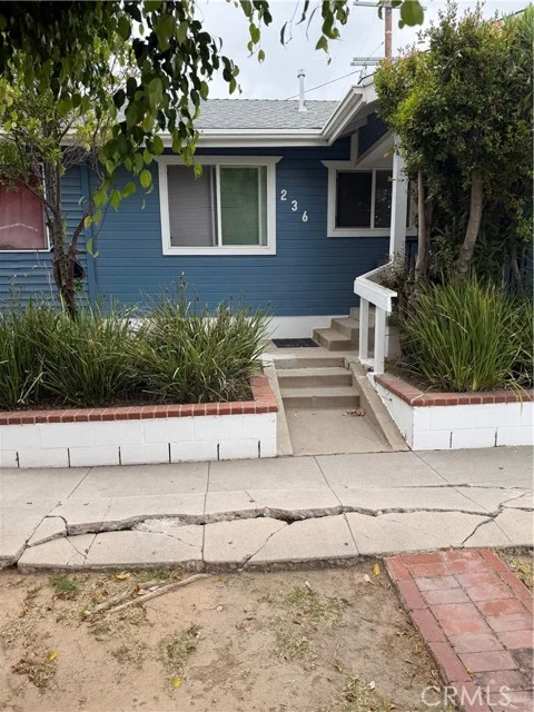 240 N Meyler photo 3