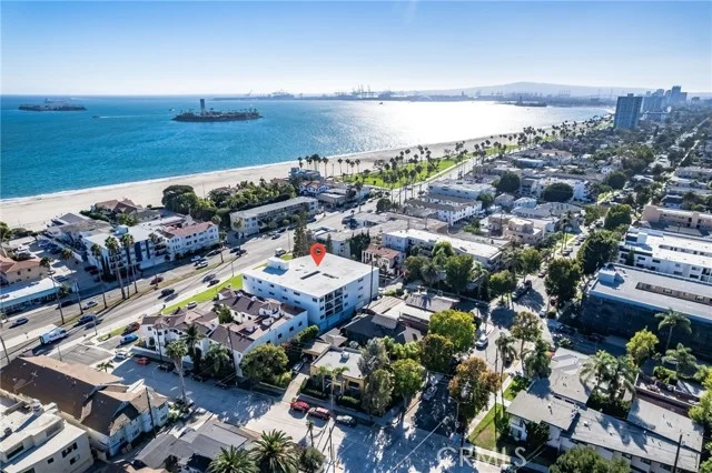 3707 E Livingston #306, Long Beach