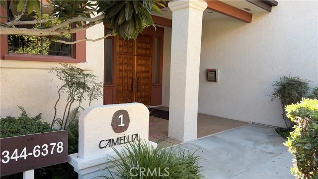 6358 Riviera Circle, Long Beach