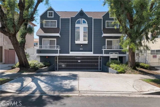 4511 Murietta Avenue #8, Sherman Oaks