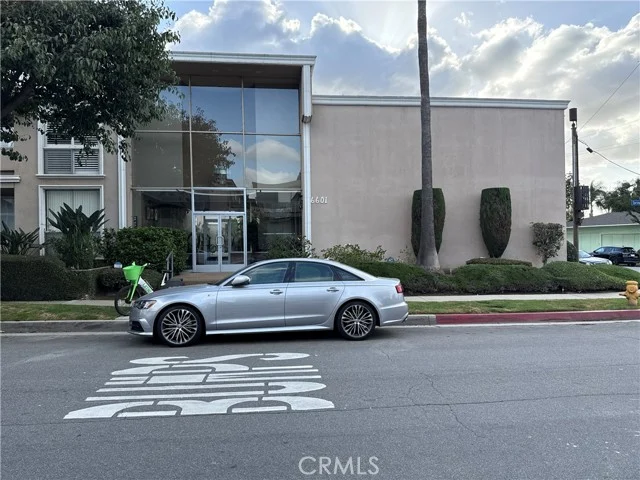 6601 Springpark #14, Los Angeles