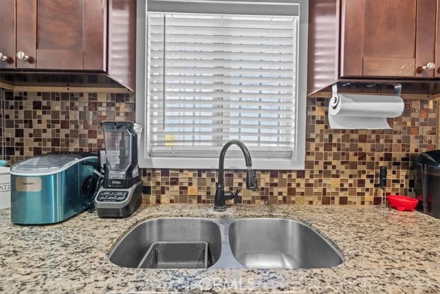 407 E Sunset photo 4