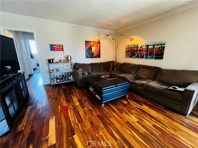 230 Linden Avenue #504 photo 4