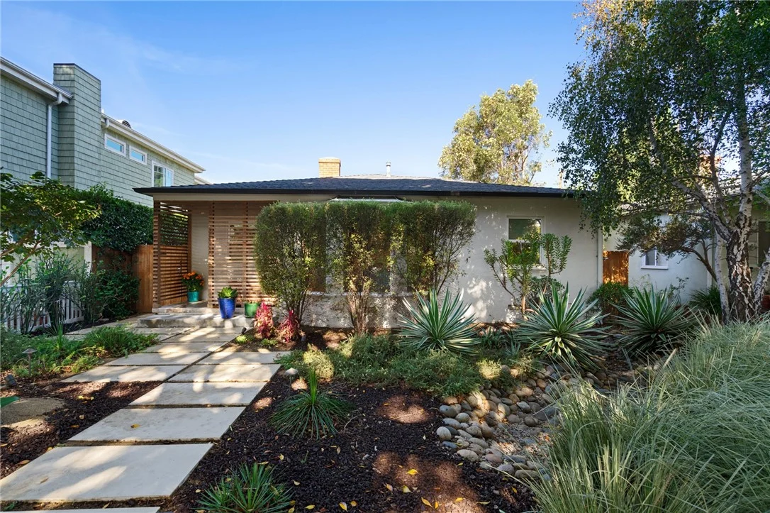 1343 Grant, Santa Monica