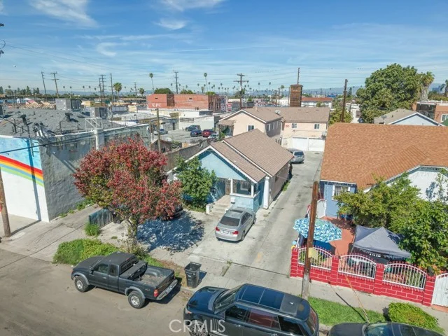 245 W 73rd, Los Angeles