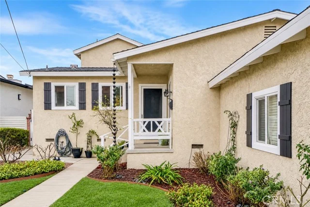 26114 Delos Drive photo 2