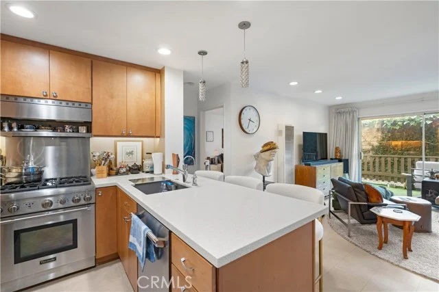 4727 W 147th #142, Lawndale