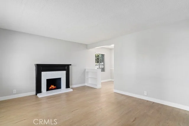 14882 Marigold Avenue photo 3