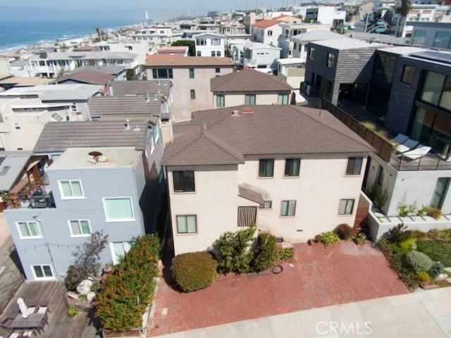 223 32nd St, Manhattan Beach