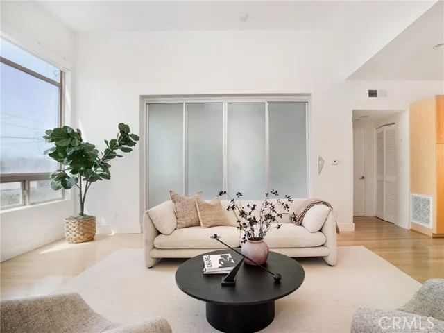 1225 E Grand Avenue #D photo 4