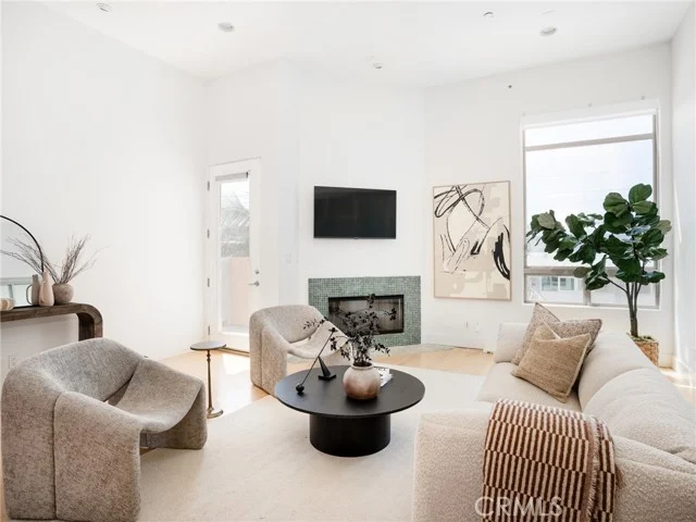 1225 E Grand Avenue #D photo 5