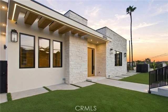 16966 Livorno Drive, Pacific Palisades