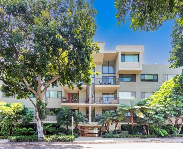 9000 Cynthia St #306, West Hollywood