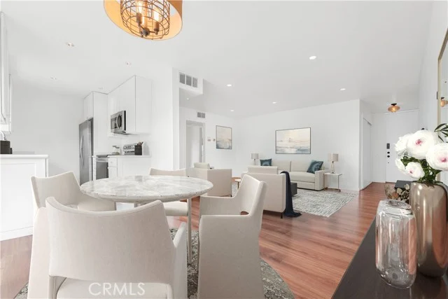 532 N Rossmore #311, Los Angeles