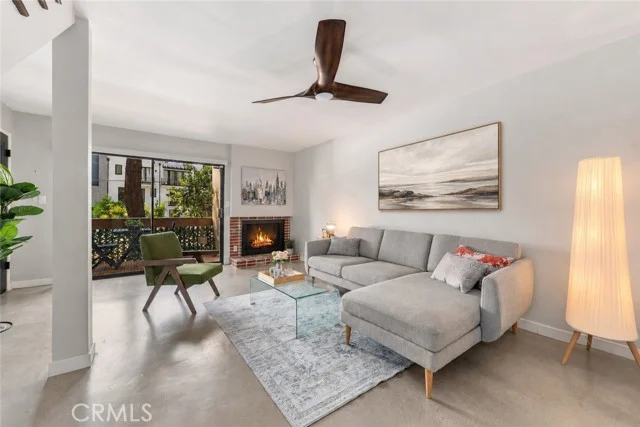 15207 Magnolia Boulevard #119, Sherman Oaks