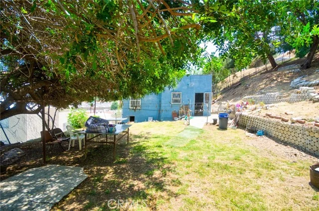 2602 Onyx Drive, Los Angeles
