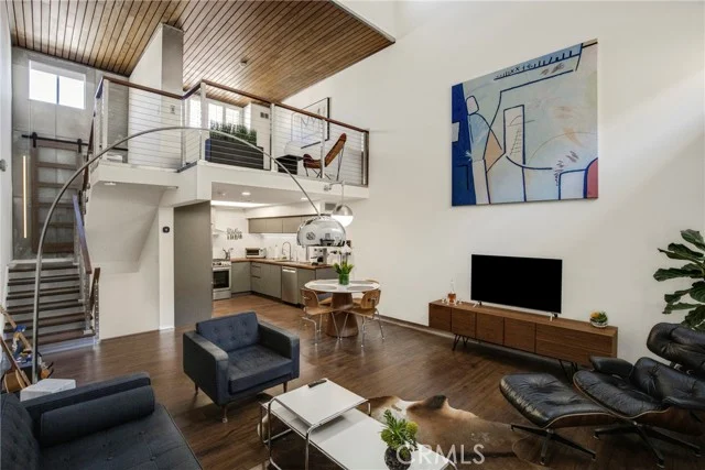 10926 Bluffside Drive #35, Studio City