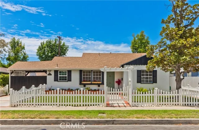 5429 Columbus Avenue, Sherman Oaks