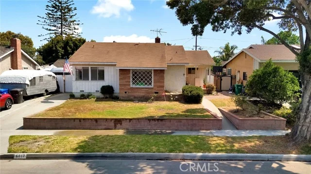 6812 E La Marimba photo 1