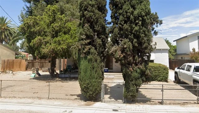 11831 Kittridge, Los Angeles