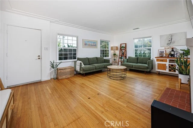 3801 Gundry photo 3