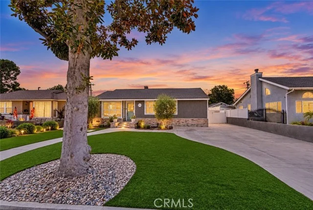 4741 Faculty, Long Beach