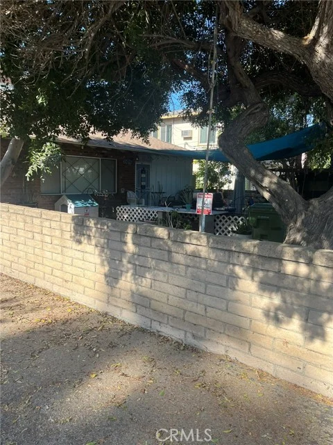 15816 Sherman Way photo 1