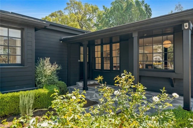 11110 Landale Street photo 3