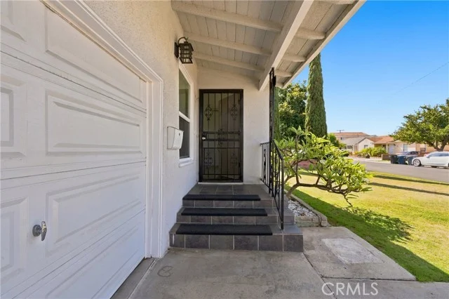 14766 Miller Avenue photo 4