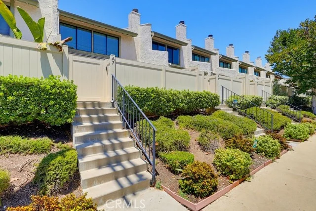 5269 Colodny Drive #7 photo 1