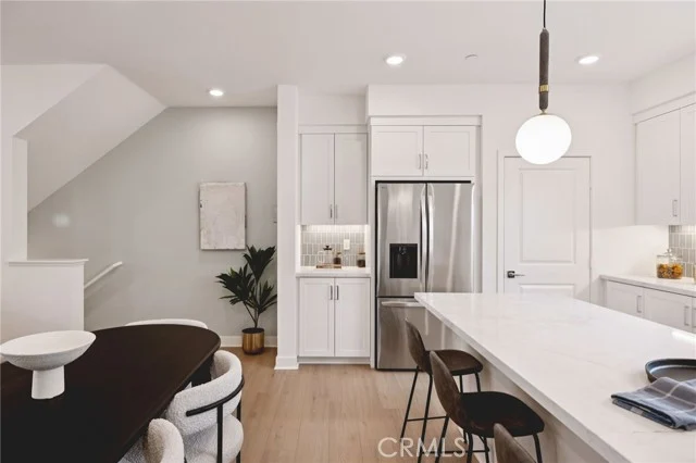 1692 Constellation Drive photo 5
