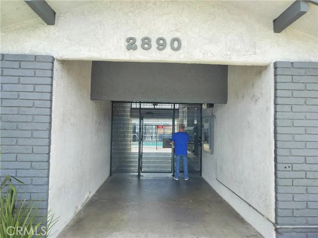 2890 E Artesia #22 photo 1