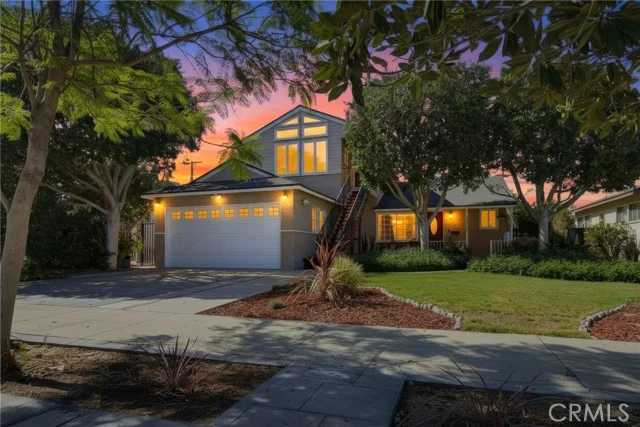 12520 Stagg Street, Los Angeles