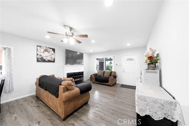 3417 Arlington Ave photo 4