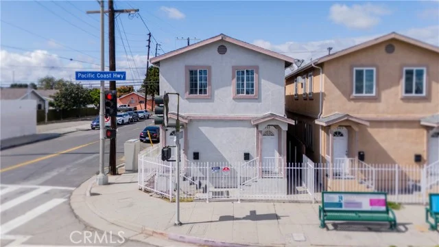 1301 E Pacific Coast, Wilmington