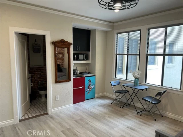 315 W 3rd #5A, Long Beach