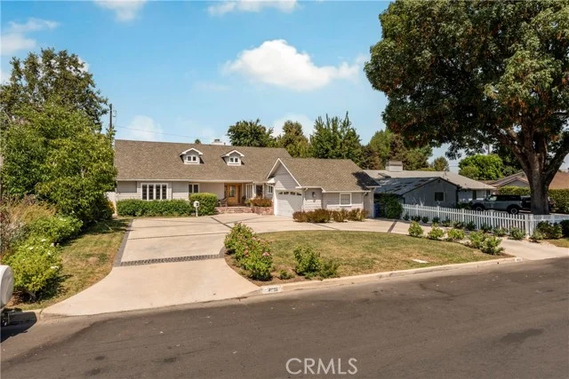 4981 Noeline Avenue, Encino