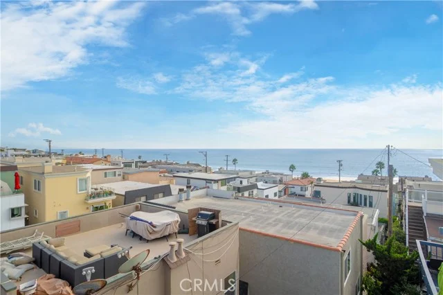 214 El Porto Street photo 4