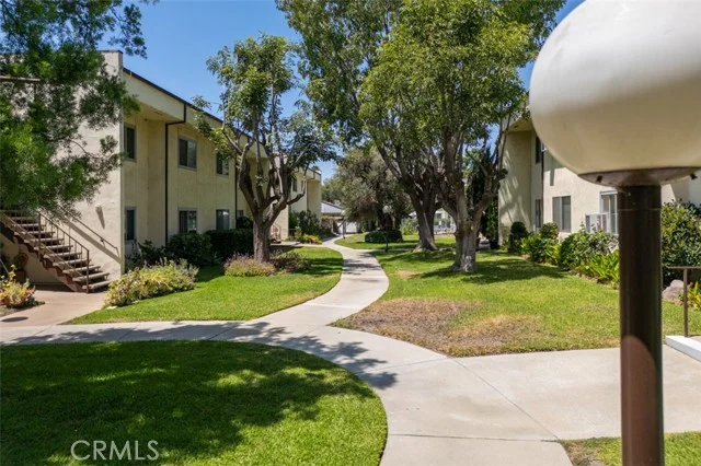 11813 Runnymede Street #28 photo 1