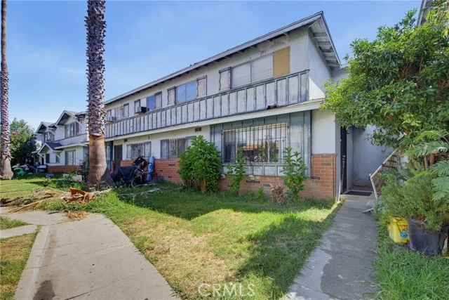 13 Paradise N, Carson