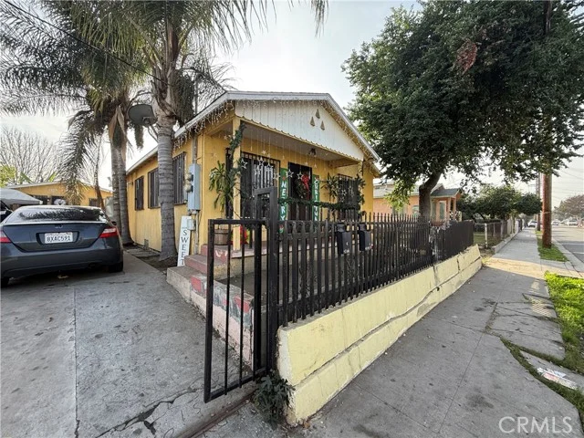 1832 E 108th, Los Angeles