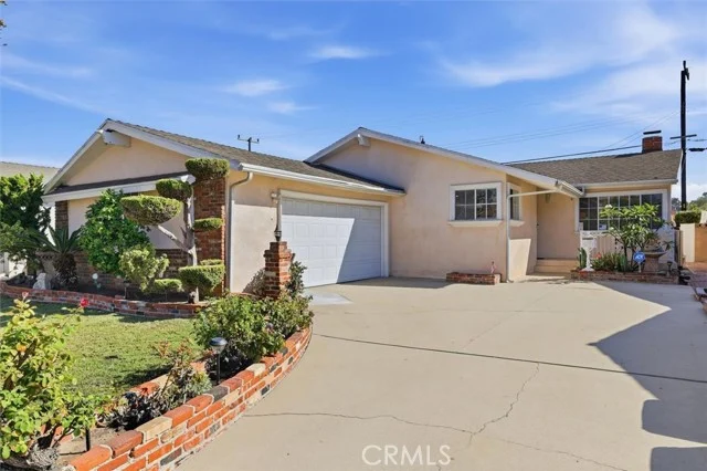 1952 W 233rd St, Torrance