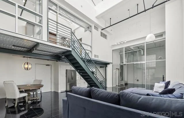 420 S San Pedro #102, Los Angeles